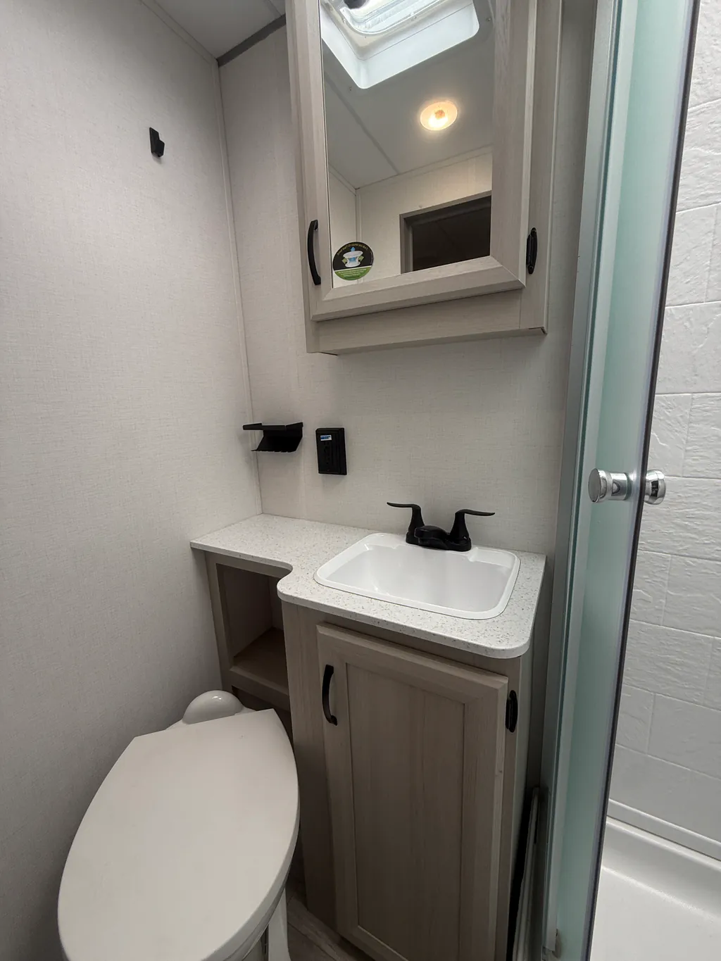 2027 Coachmen Catalina Legacy Edition 333DBDSCK, Photos photo 21