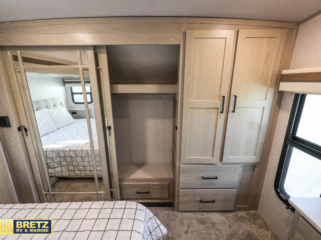 2022 Forest River Rockwood Ultra Lite 2898BS, Photos photo 35