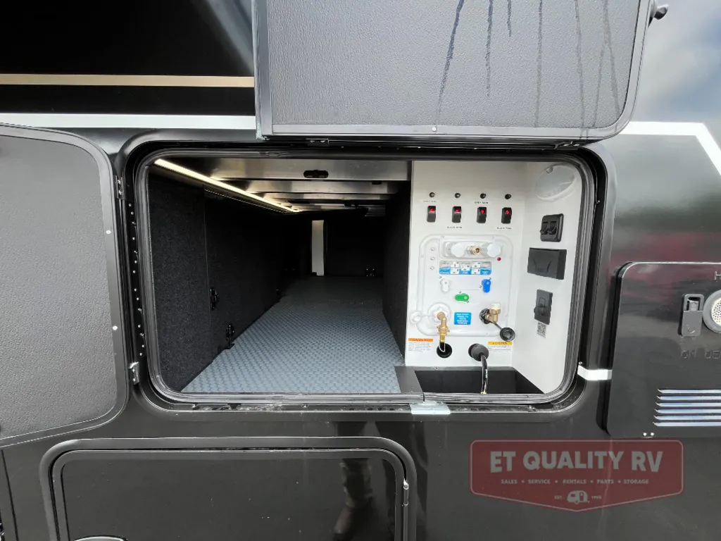 2026 Brinkley Model G 4150, Photos photo 12
