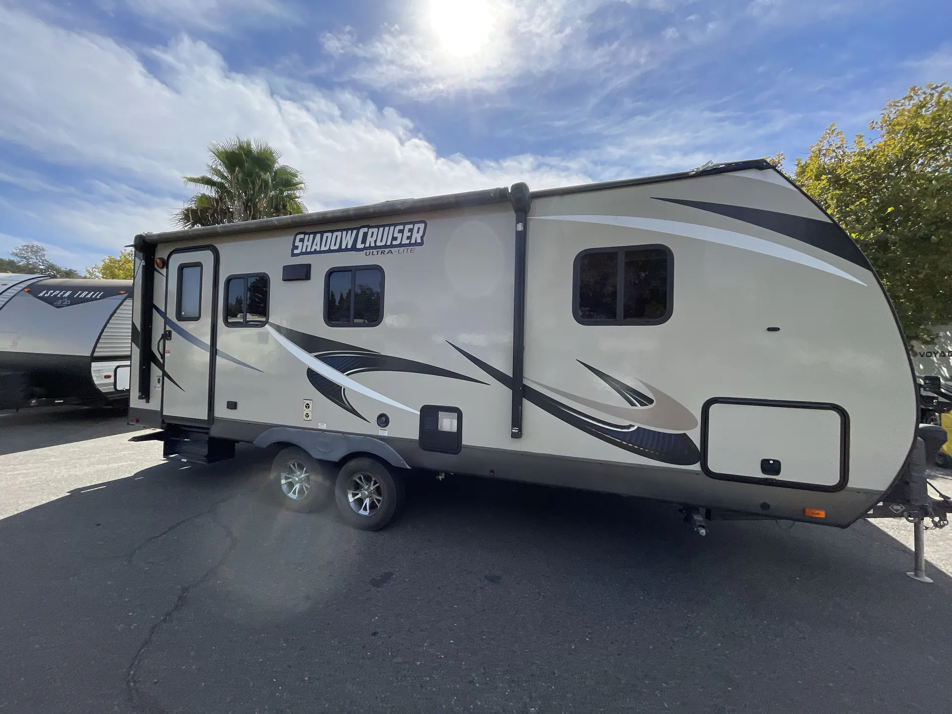 2017 Cruiser RV Shadow Cruiser 225RBS — campside