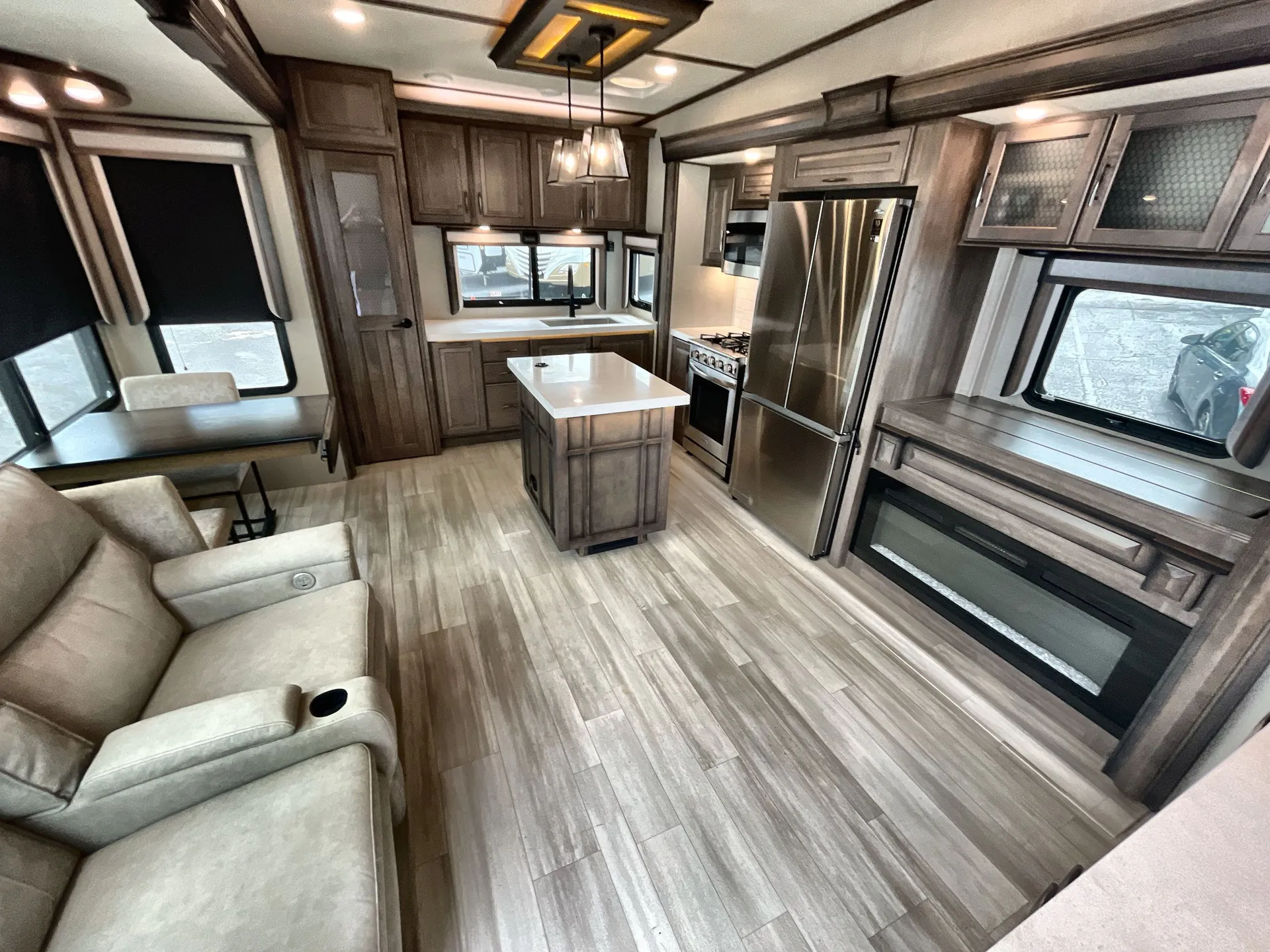 2022 Grand Design Solitude 280RK — living area main