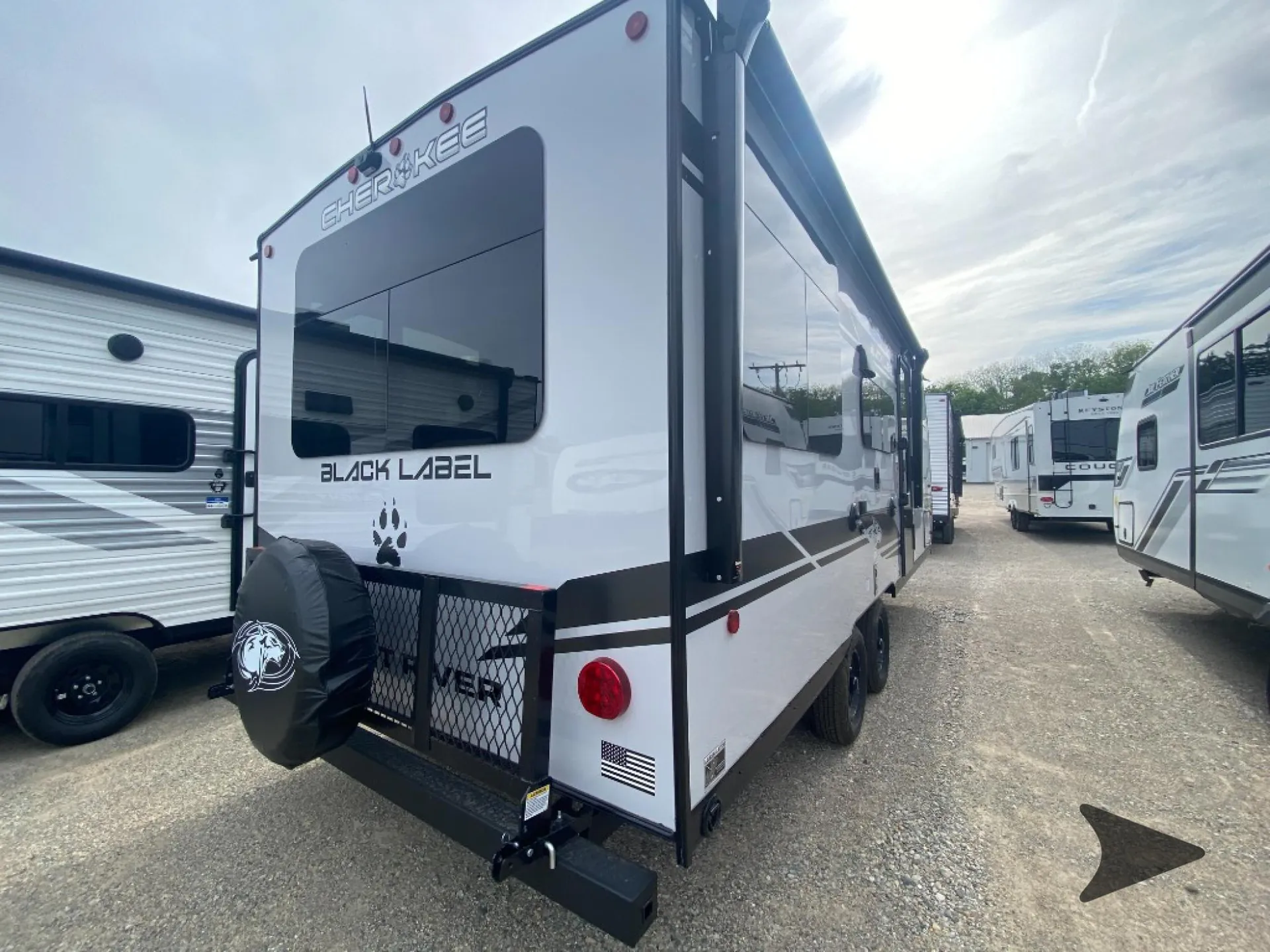 2026 Forest River Cherokee Grey Wolf Black Label 20RDSEBL - Photo 3