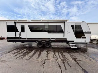 2027 Brinkley Model I 294, Photos photo 2