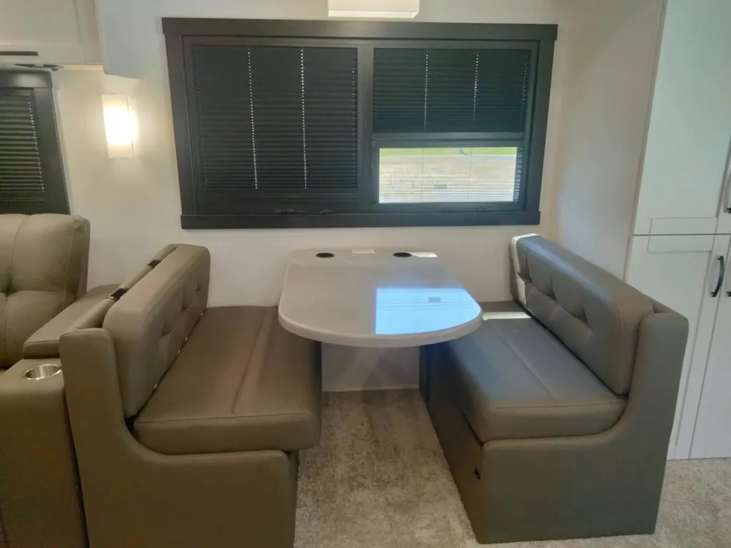 2026 Entegra Coach Accolade 37K, Photos photo 16