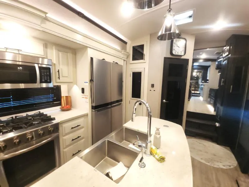 2021 Jayco Pinnacle 36FBTS, Photos photo 16