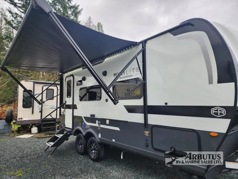 2026 Forest River Rockwood Mini Lite 2109S - Photo 2