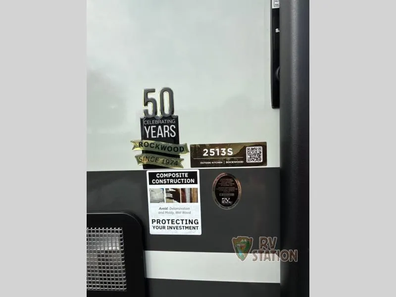 2026 Forest River Rockwood Mini Lite 2513S - Photo 4