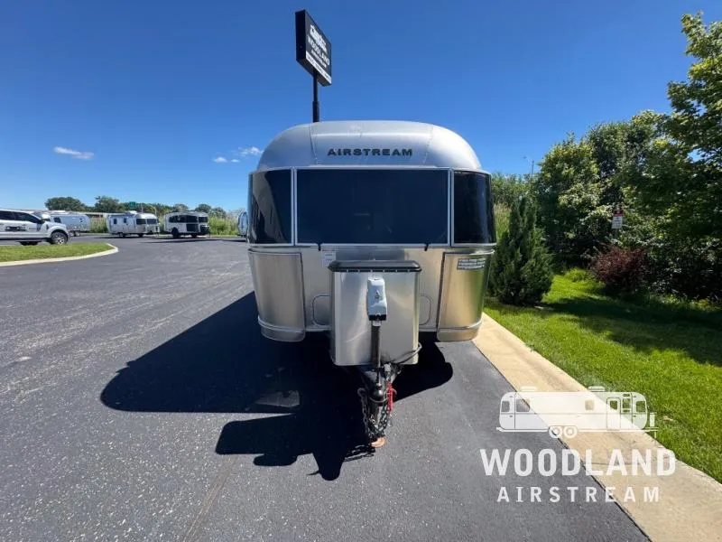 2017 Airstream Flying Cloud 27FB - Photo 4