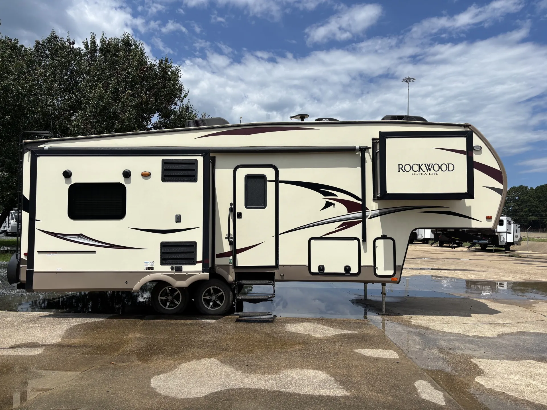 2018 Forest River Rockwood Ultra Lite 2650WS - Photo 3