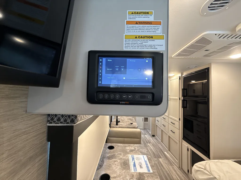 2023 Thor Motor Coach Vegas 24.3, Photos photo 16