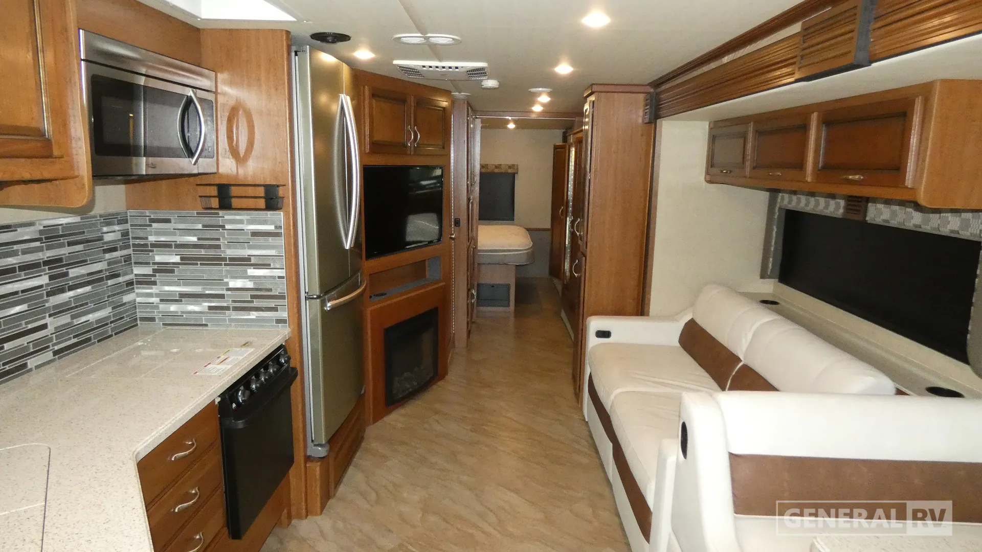2017 Fleetwood Storm 36D - Photo 3