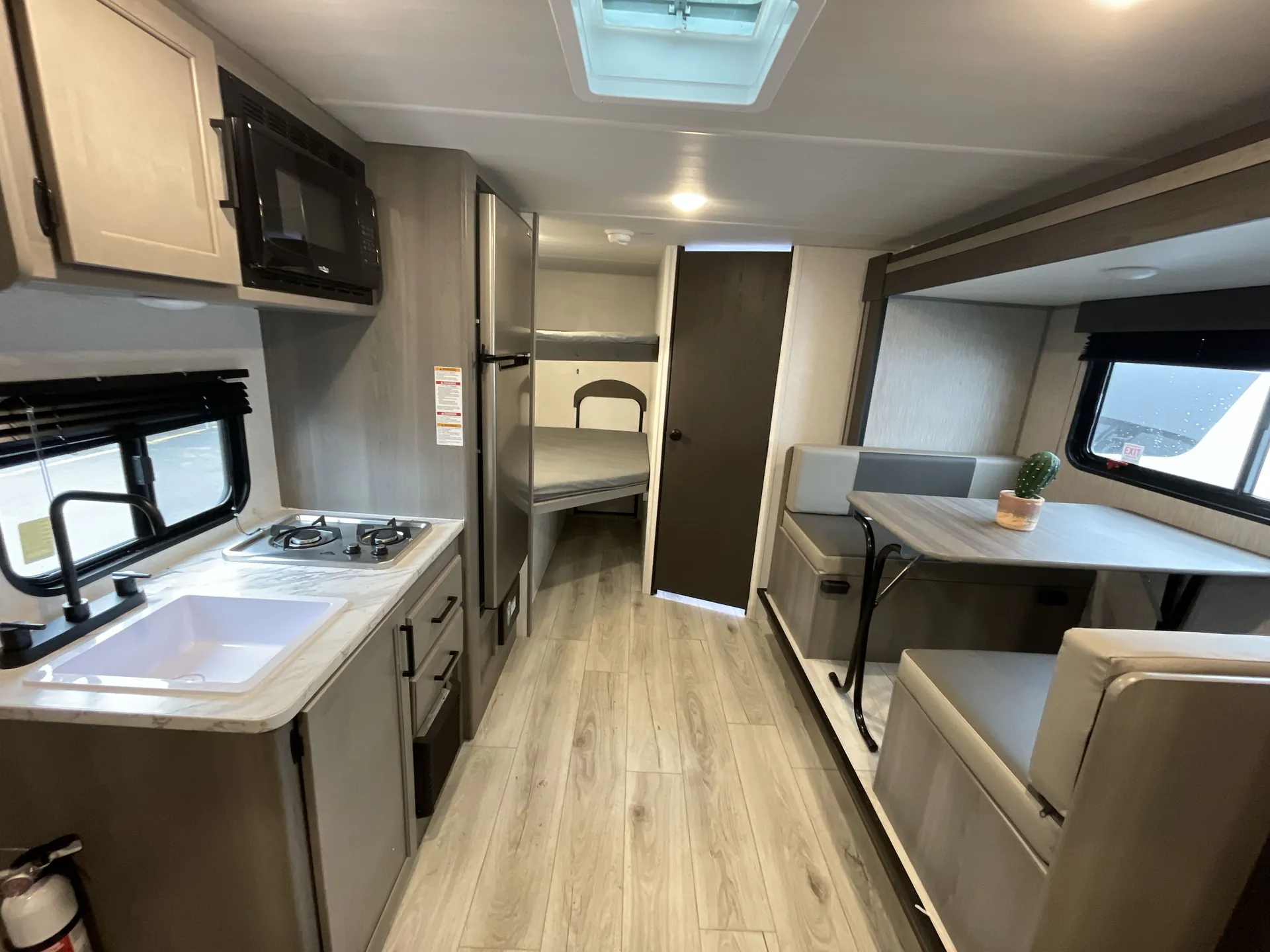 2025 Keystone Hideout Sport 181BH — living area main