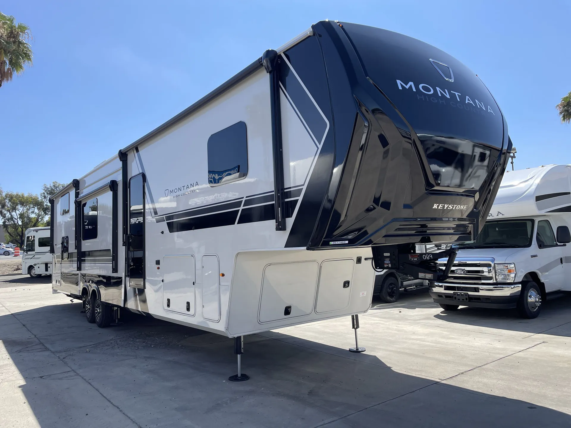 2027 Keystone Montana High Country 391TB - Photo 2