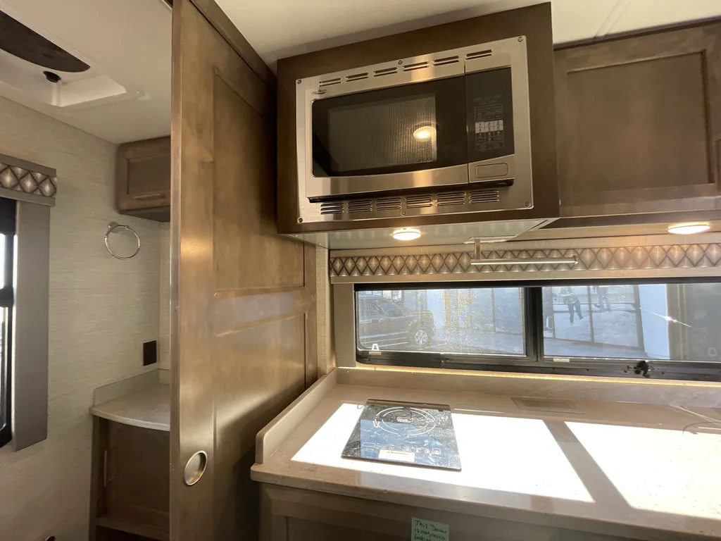 2023 Tiffin Wayfarer 25 JW, Photos photo 8