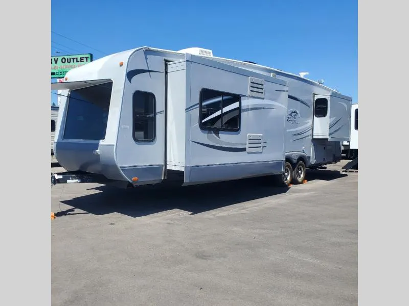 2013 Open Range RV Journeyer 340FLR - Photo 2