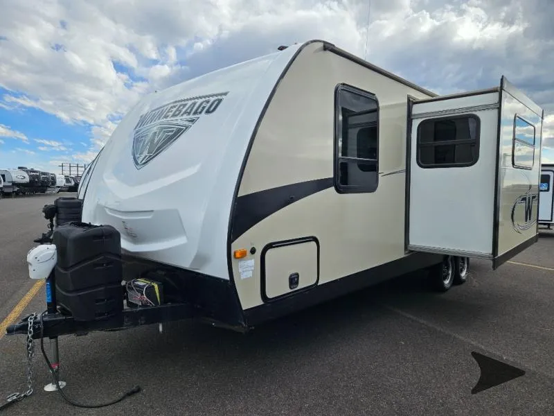 2019 Winnebago Minnie 2455BHS - Photo 4