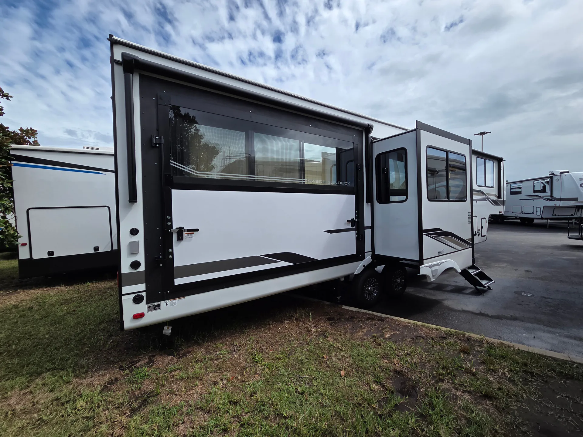 2026 Forest River Sabre 33RLP — Photo 6
