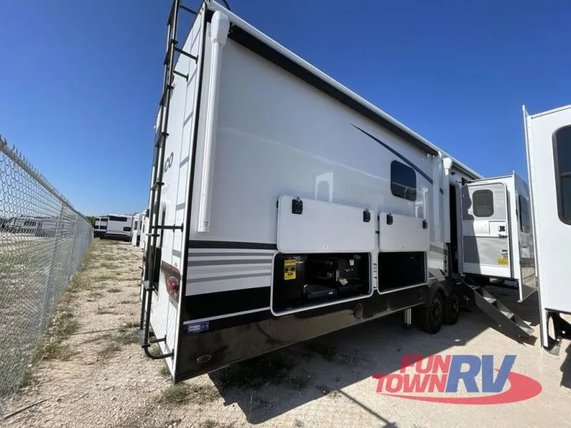 2026 Jayco North Point 382FLRB - Photo 3