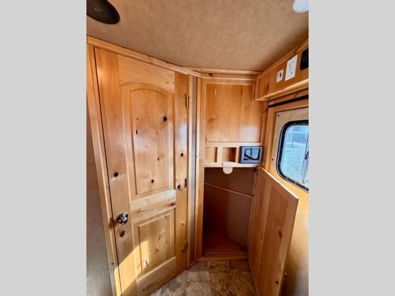 2012 Logan Coach 3H Used    Razor LQ 809 - Photo 4