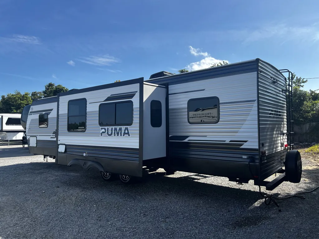 2027 Palomino Puma 337BH, Photos photo 3