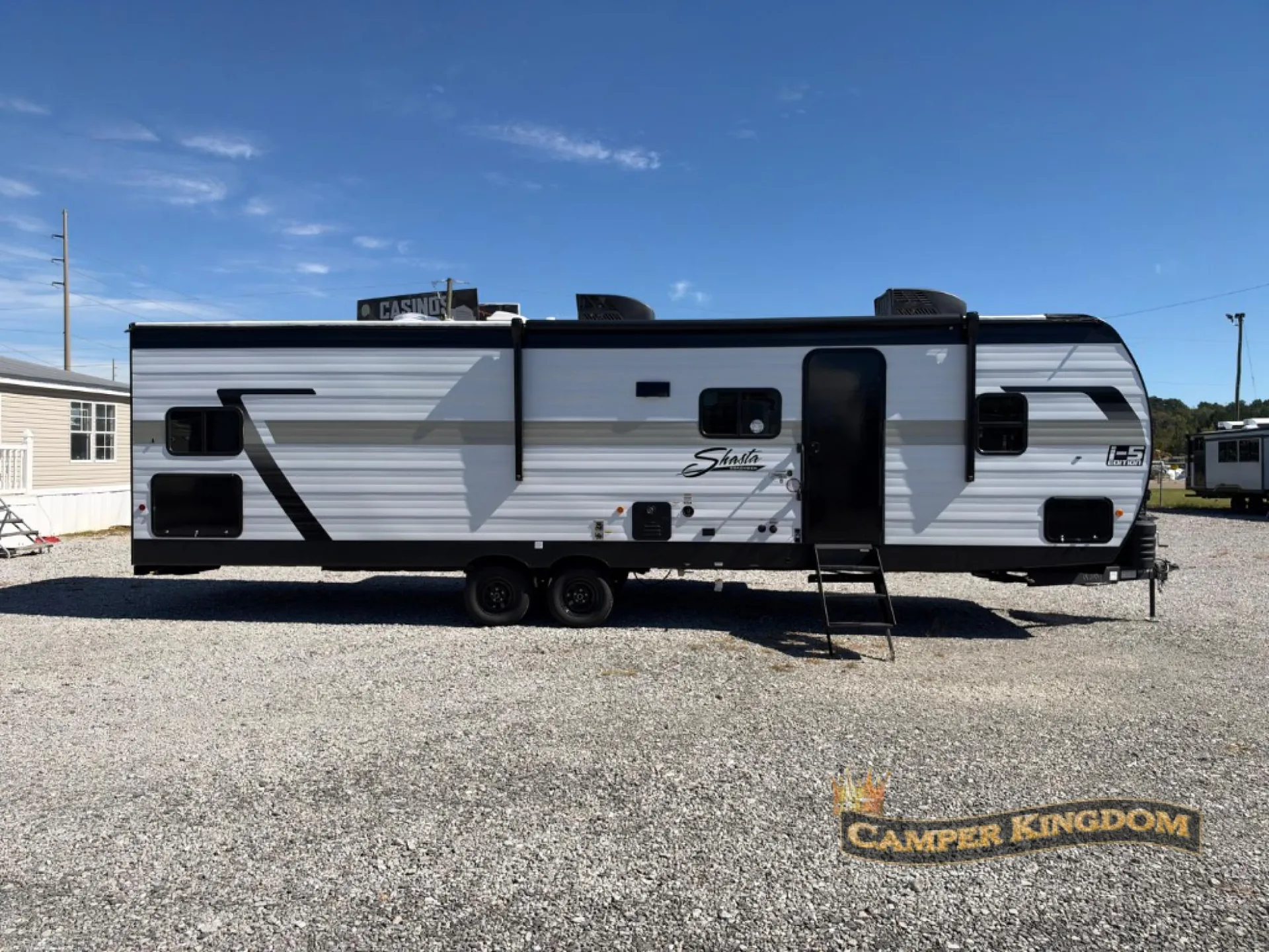 2027 Shasta I-5 530BQB