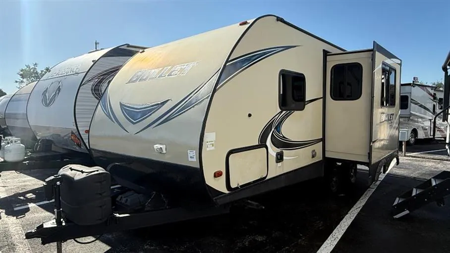 2018 Keystone Bullet 220RBI - Photo 4