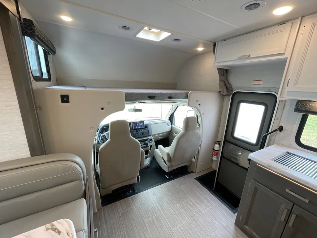 2025 Thor Motor Coach Freedom Elite 27HE, Photos photo 32