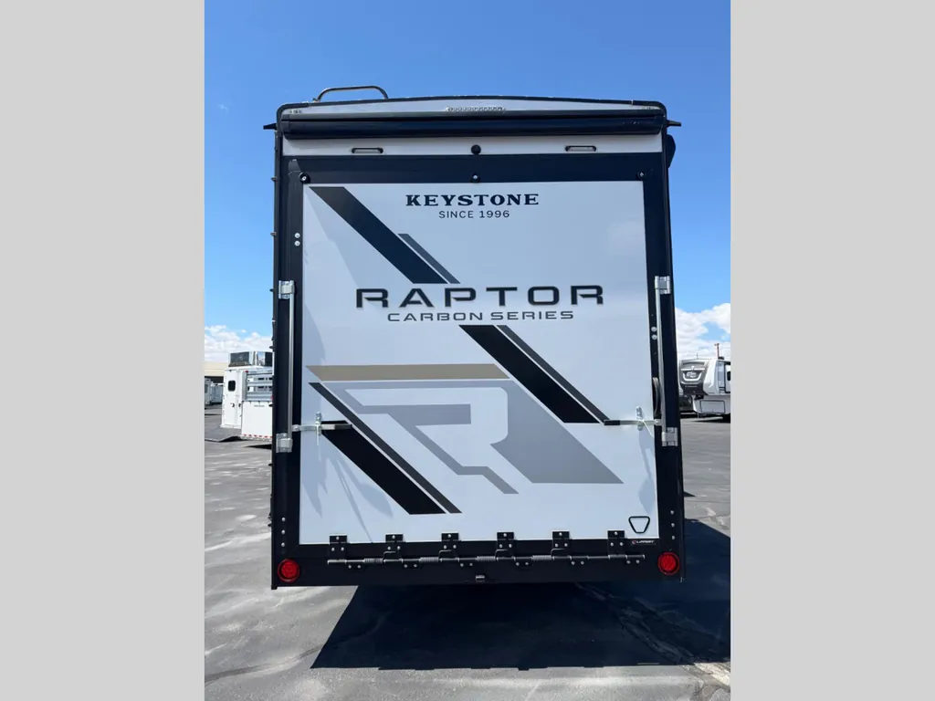 2026 Keystone Raptor 420, Photos photo 4