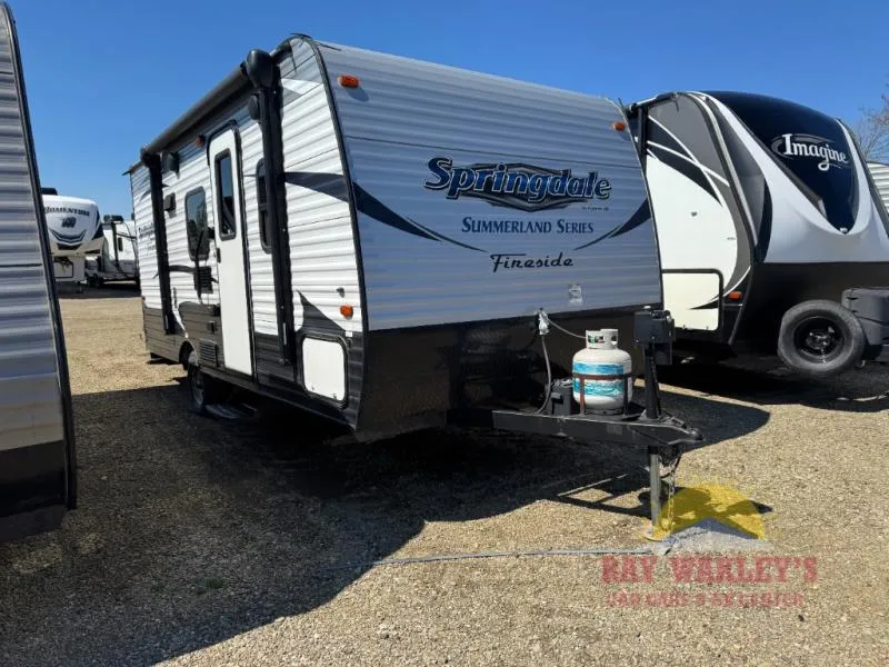 2016 Keystone RV Summerland Mini 1800BH - Main photo