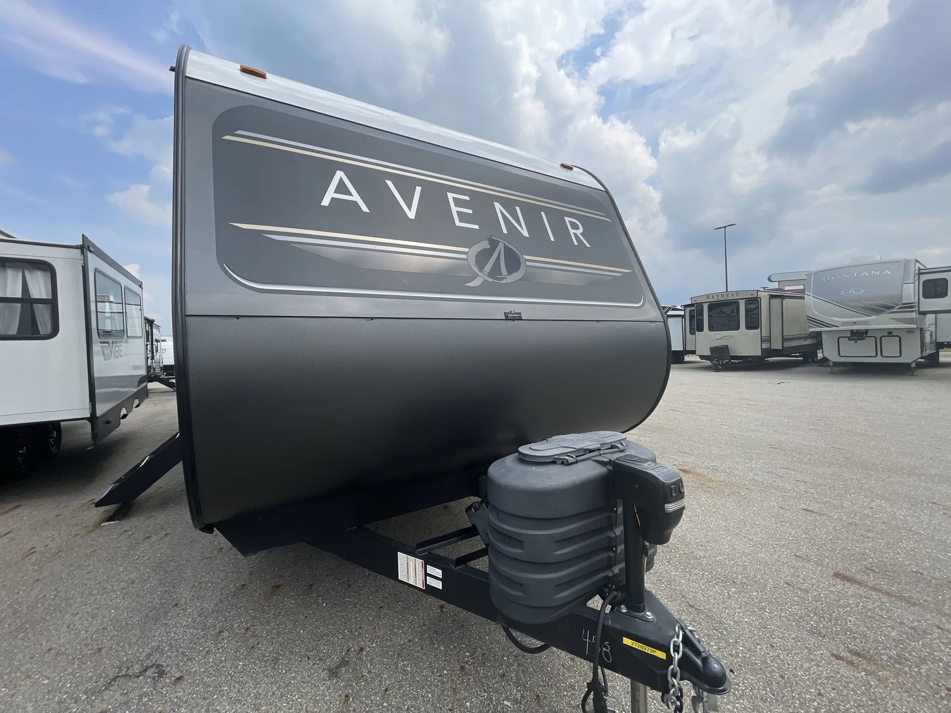 2025 Cruiser RV Avenir 27BH - Photo 2