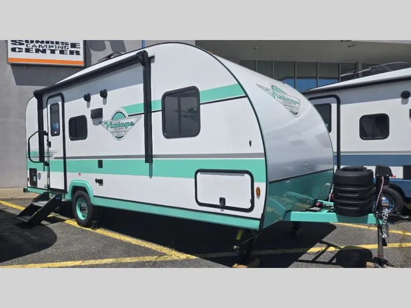 2027 Gulf Stream Vintage Cruiser 19CSK - Photo 2