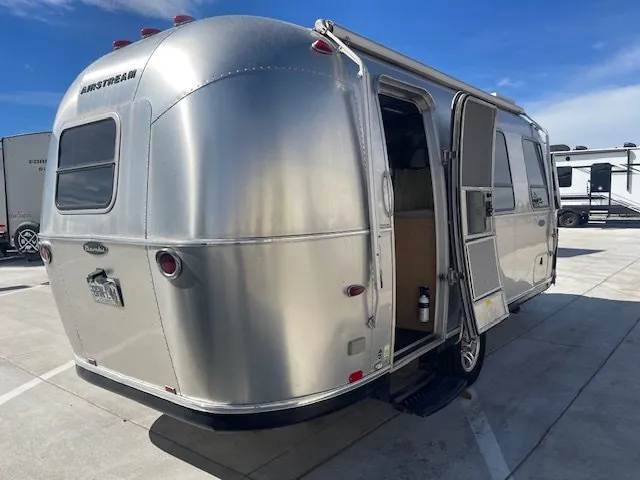 2015 Airstream Bambi 22FB - Photo 4