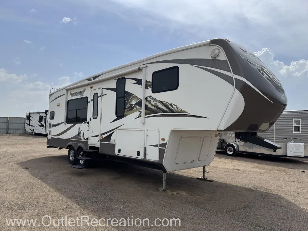 2014 Keystone Montana Mountaineer 295RKD - Main photo
