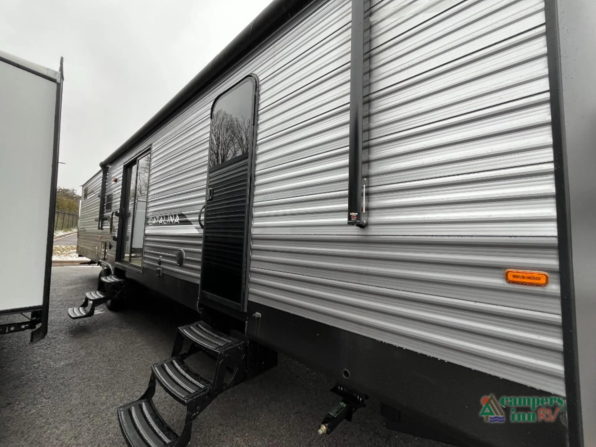 2025 Coachmen Catalina Destination Series 40BHTS - Photo 3