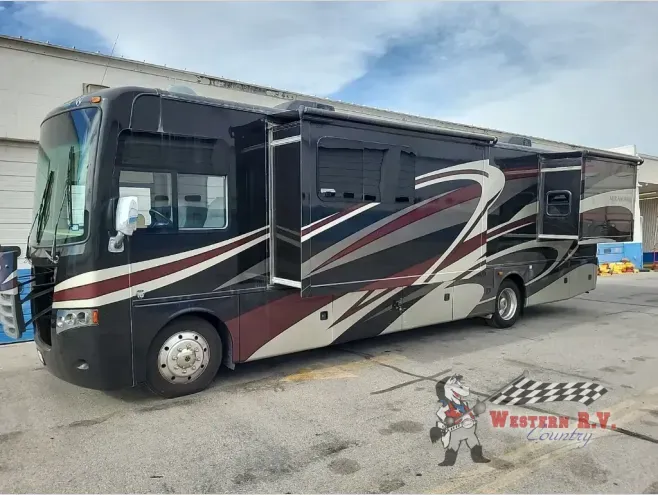 2016 Thor Motor Coach Miramar 34.4 - Photo 3