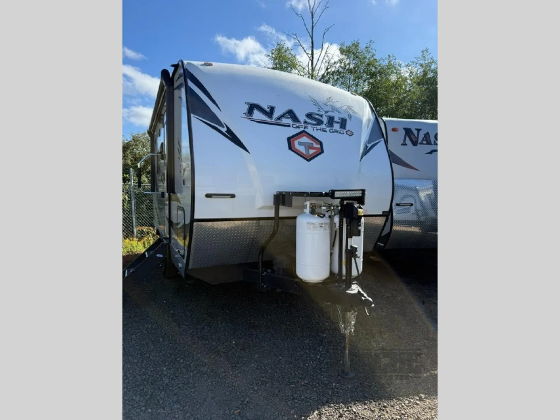 2021 Northwood Nash 17K - Photo 2