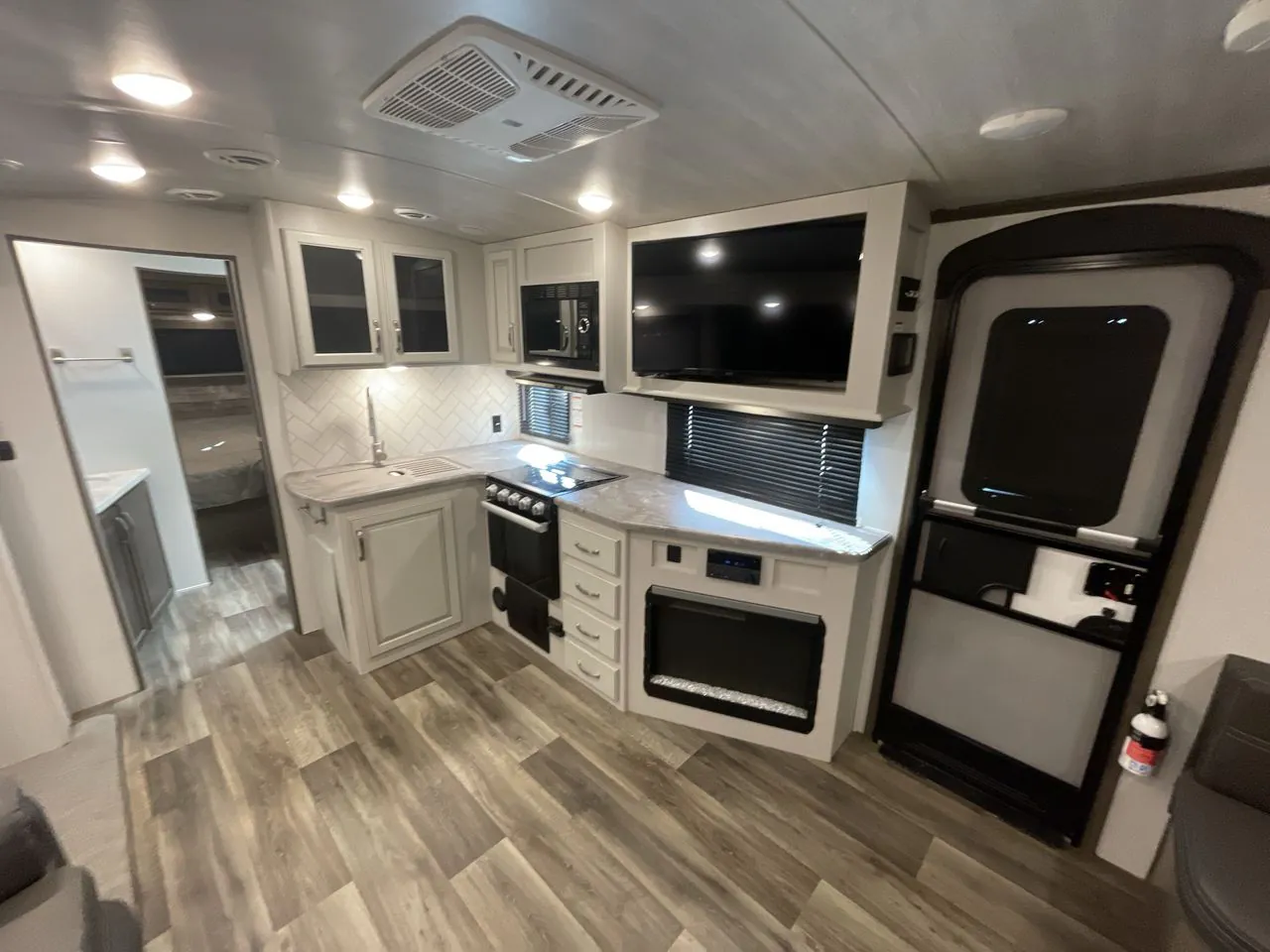 2021 Keystone Cougar Half-Ton 25RDS - Photo 4