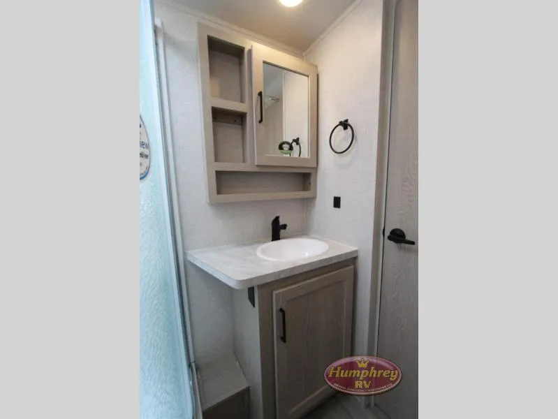 2023 Forest River Rockwood Mini Lite 2506S - Photo 4