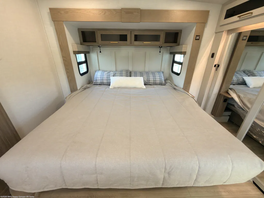 2027 Forest River Rockwood Signature 404SRK, Photos photo 40