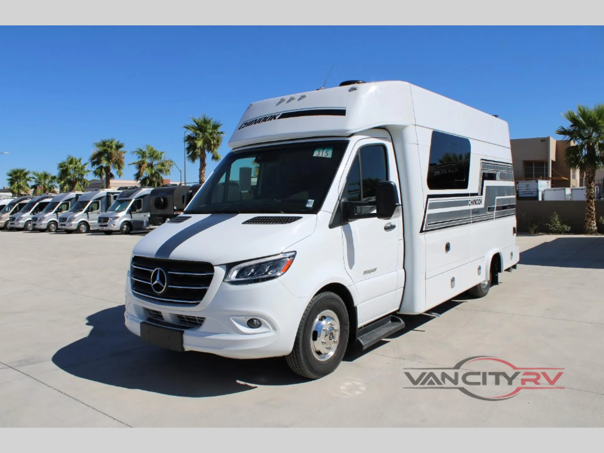 2024 Chinook RV Summit SS - Photo 2