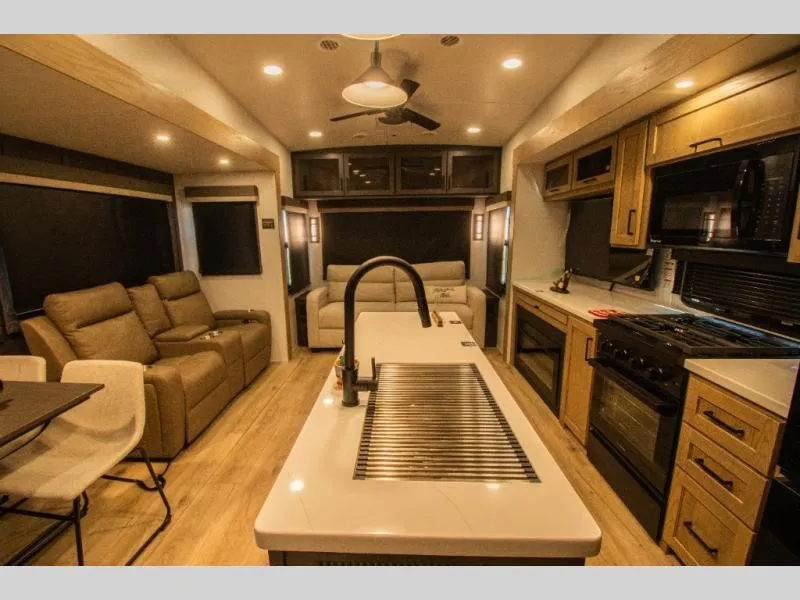 2026 Forest River Rockwood Signature 401SFB - Photo 4