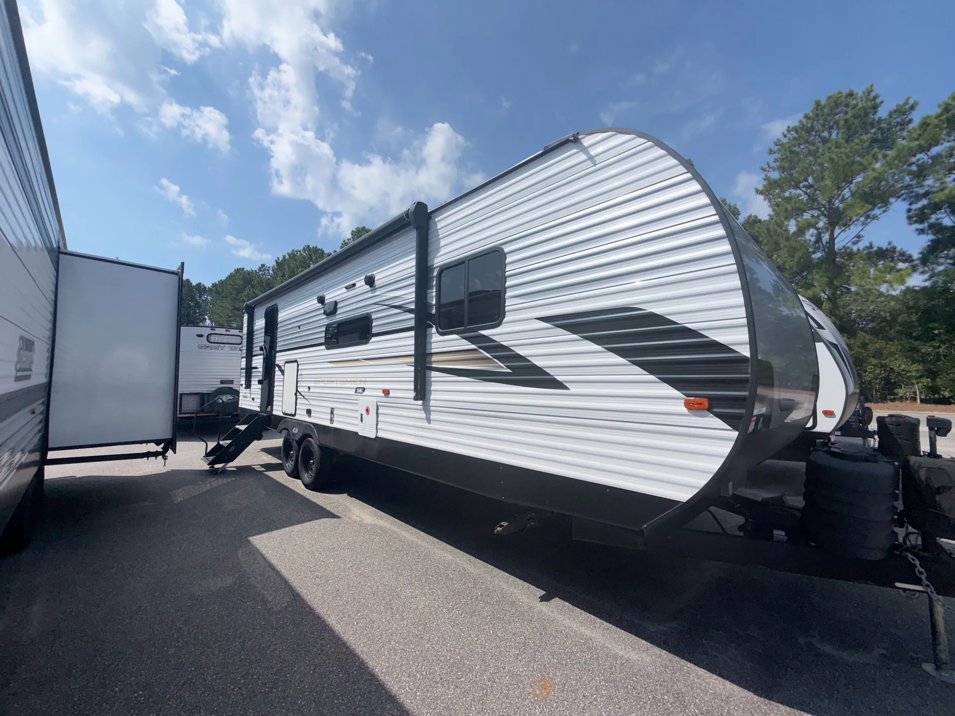 2024 K-Z Rv Sportsmen Se 292RBKSE — living area main