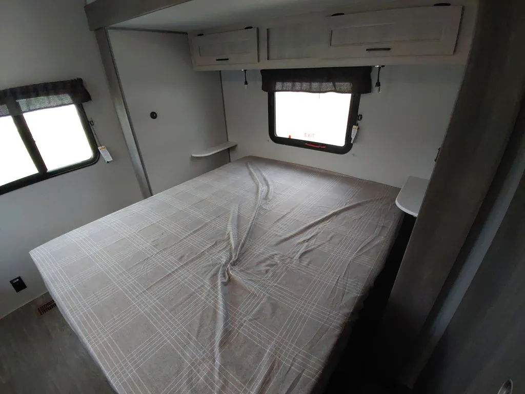 2026 Forest River Aurora 34BHTS 2 QUEEN BEDS, Photos photo 34