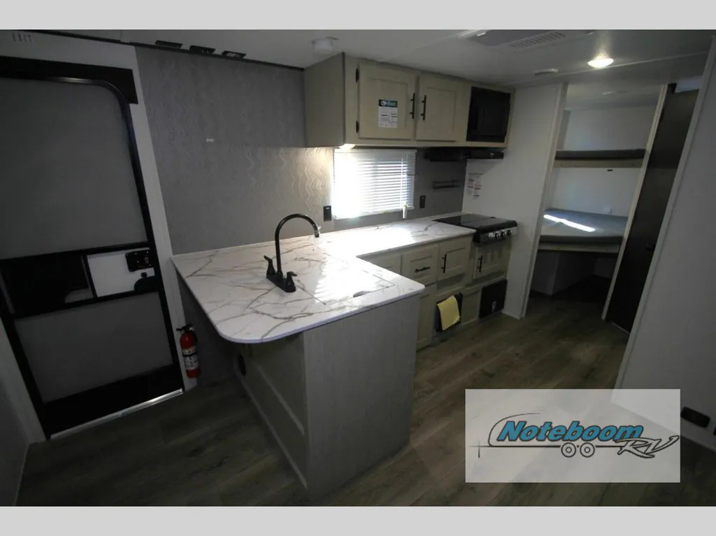 2025 Shasta RVs i-5 Edition 525BHS, Photos photo 11