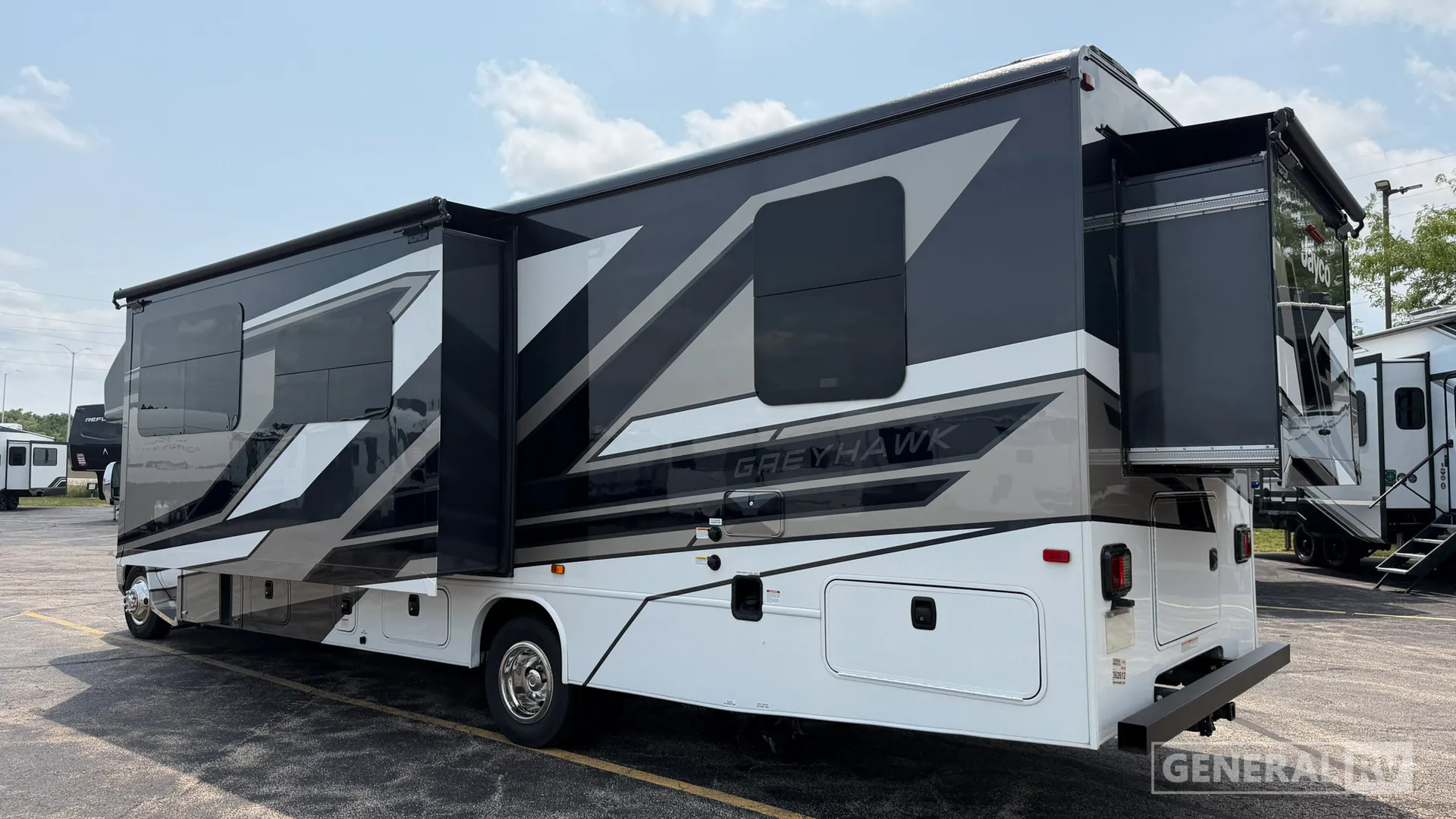 2025 Jayco Greyhawk 30Z - Photo 4