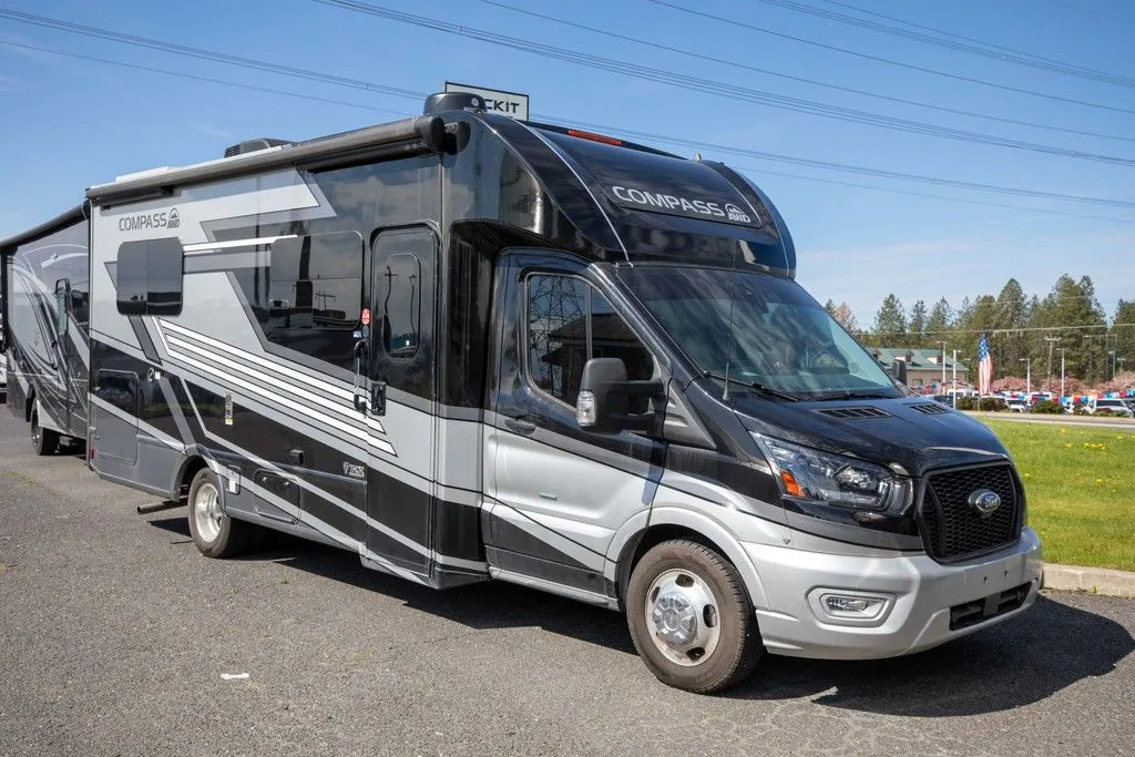 2023 Thor Motor Coach Compass AWD 24KB - Photo 2