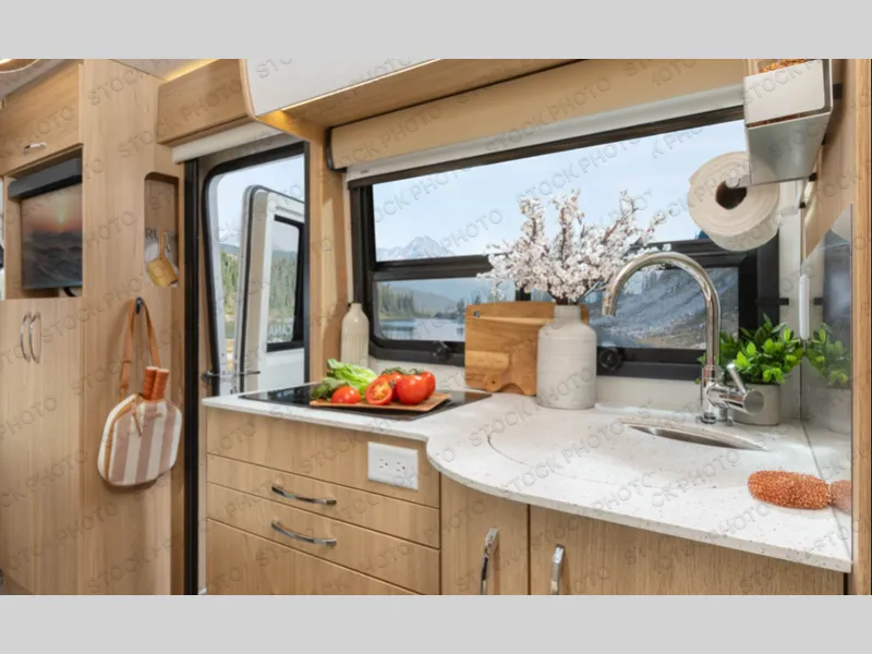 2026 Leisure Travel Unity 24FX - Photo 2