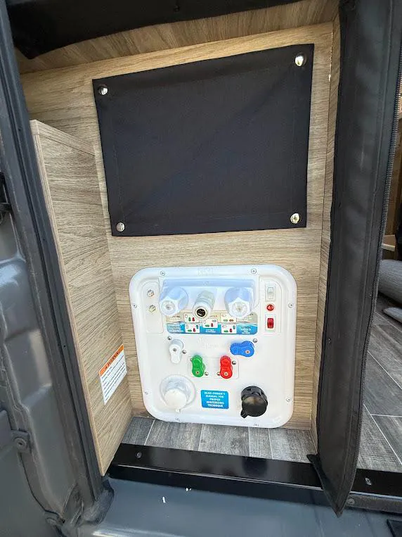 2025 Winnebago Travato 59G, Photos photo 17
