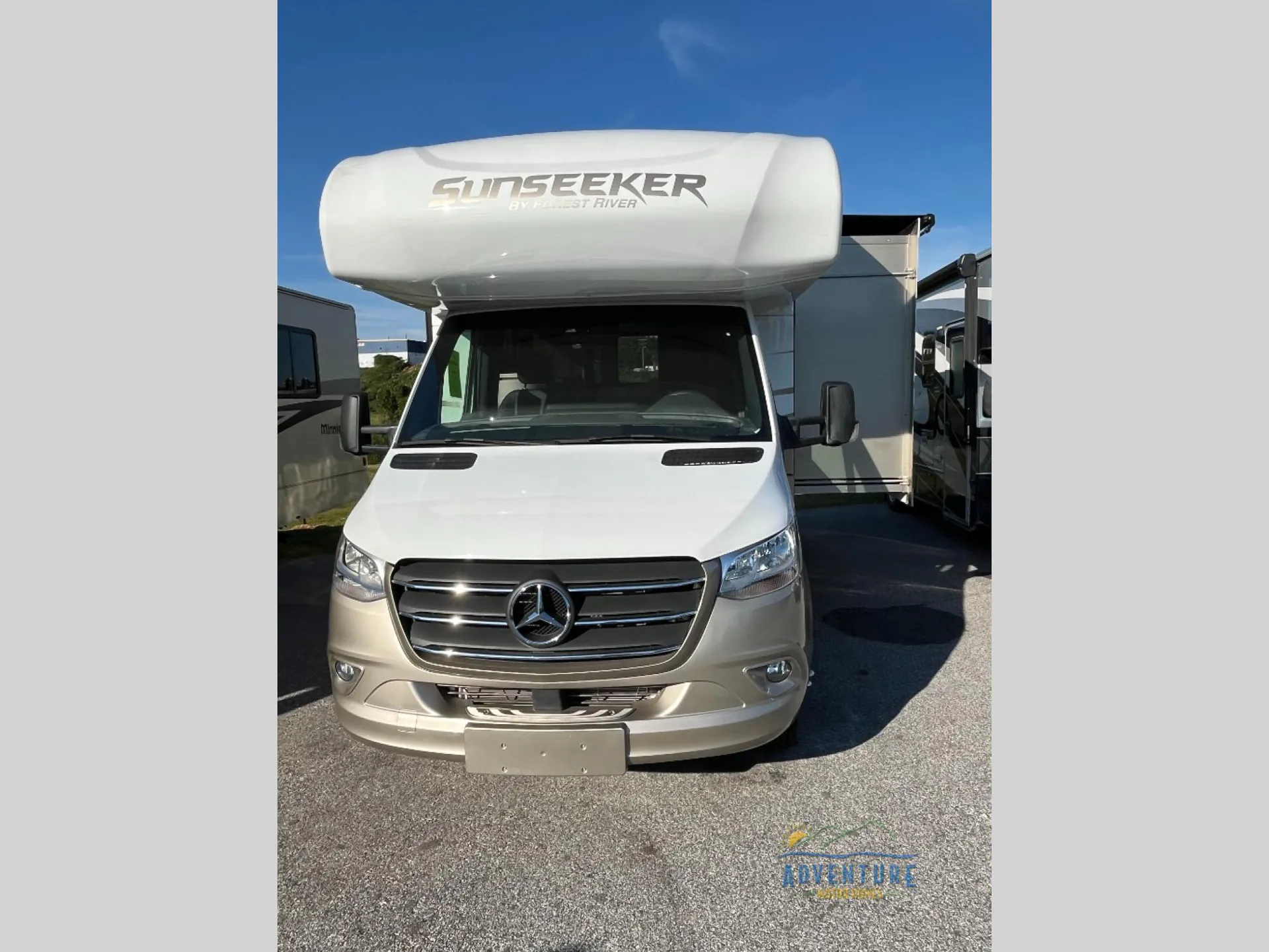 2024 Forest River Sunseeker MBS 2400T - Photo 3