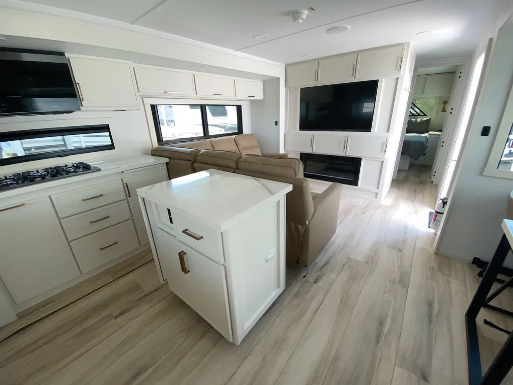 2026 Brinkley Model I 280, Photos photo 19